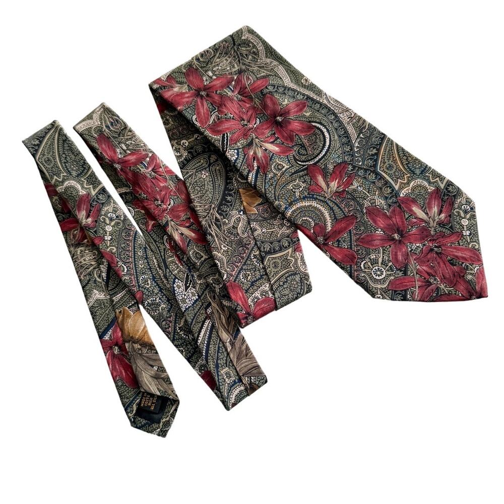 Bill Blass vintage floral flower paisley print 100% silk tie 3.75" w - Picture 4 of 5